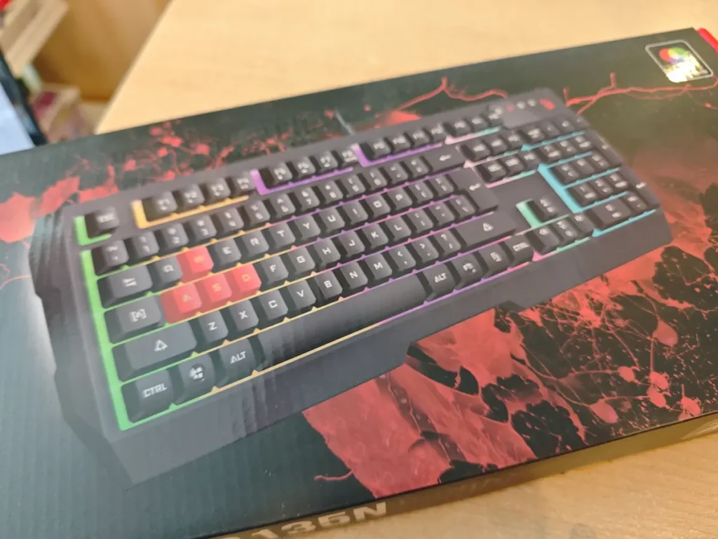 Bloody B135N gejmerska tastatura odličan odnos cene i kvaliteta