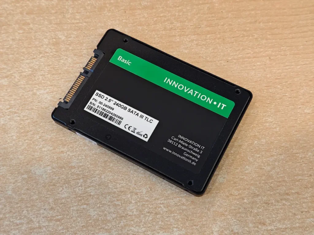 Sklopljen Innovation IT SSD disk spreman za ugradnju u servisu MKračunari Zrenjanin
