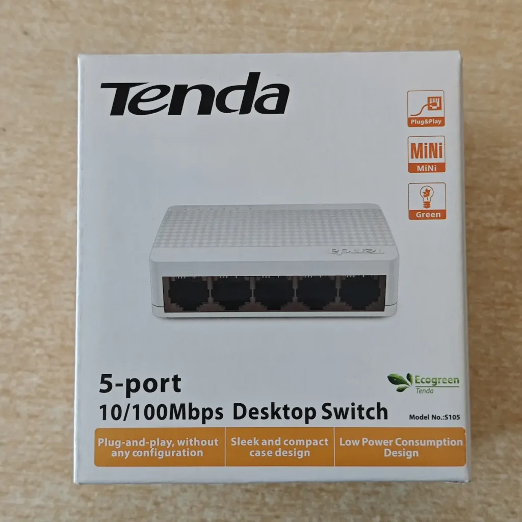Tenda mrežni switch sa brzinom protoka 10 do 100 Mbps