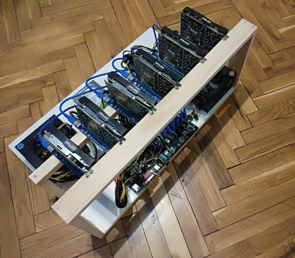 Grafičke karte marke Zotac na drvenom ramu spremne za rudarenje