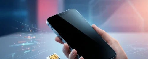 Osoba drži pametni telefon u ruci sa otvorenim podešavanjima za eSIM karticu