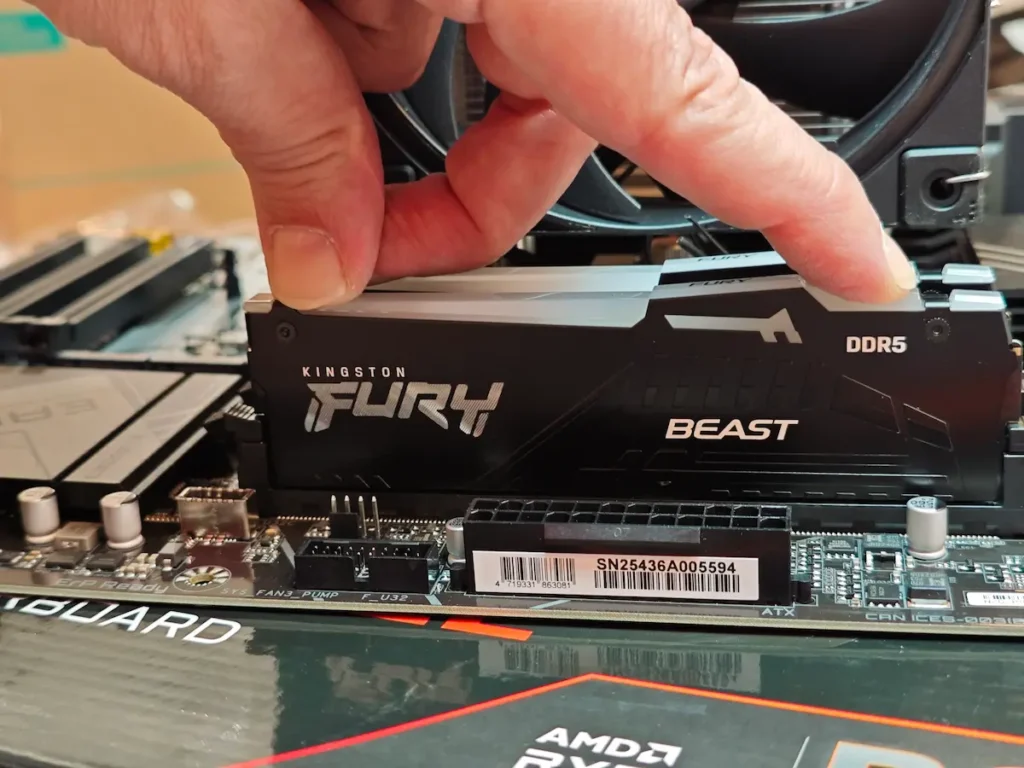 Pravilna ugradnja DDR5 RAM memorije u matičnu ploču